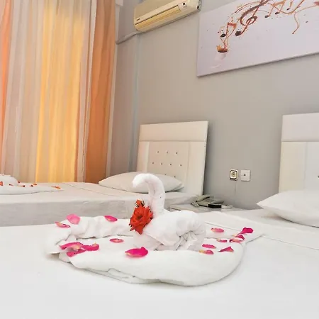 Melody Oda ve Kahvaltı 2*