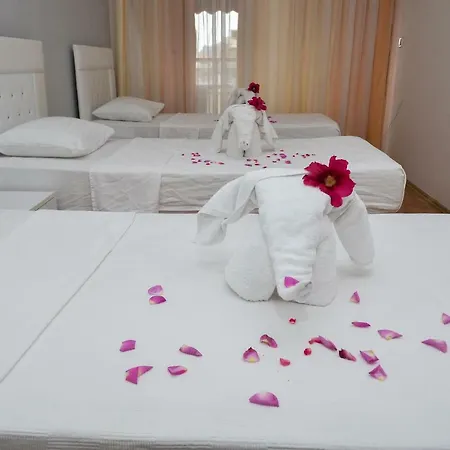 Melody Oda ve Kahvaltı 2*